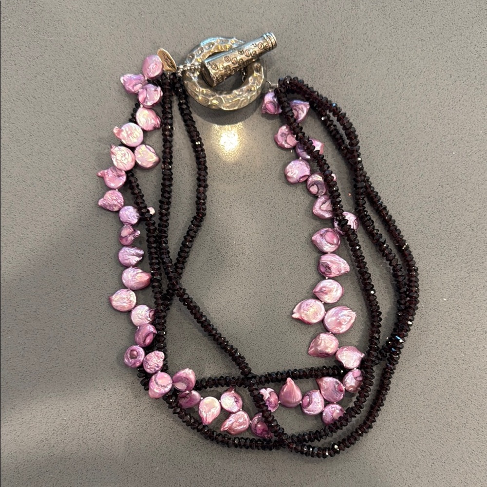 Elegant Fresh Water Pearls Necklace